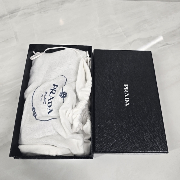 🔥RARE🔥Prada Shoulder/Crossbody Bag - Picture 13 of 13